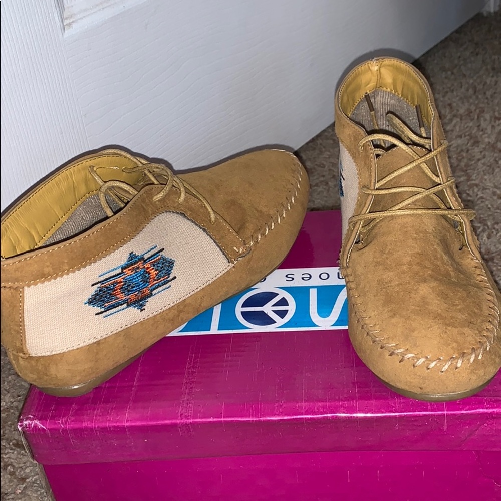 Moccasin booties